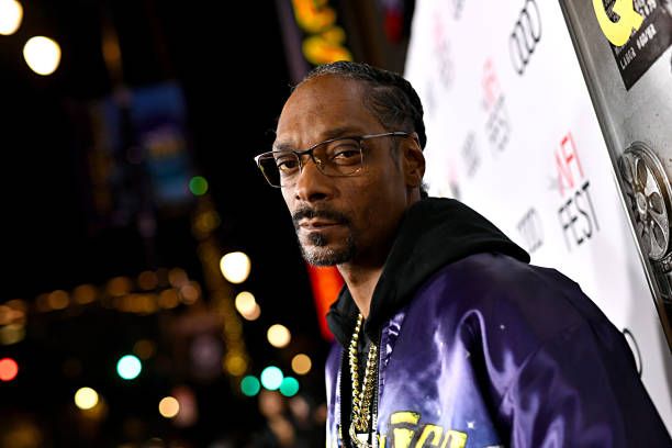 Snoop Dogg Net Worth: Earnings, Career, Salary, Lifestyle & Assets