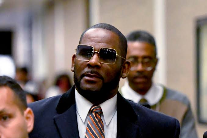 R. Kelly Net Worth, Earnings, Career, Salary, Lifestyle & Assets