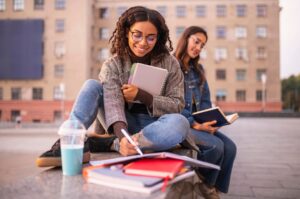 The University of Alberta Graduate Scholarship presents an outstanding opportunity for international students to advance their